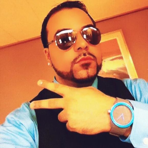 Meet your Posher, Alex - Picture 1 of 1